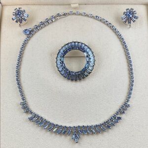 💛 Elegant Vintage Sherman Baby Blue Crystal Jewelry Set